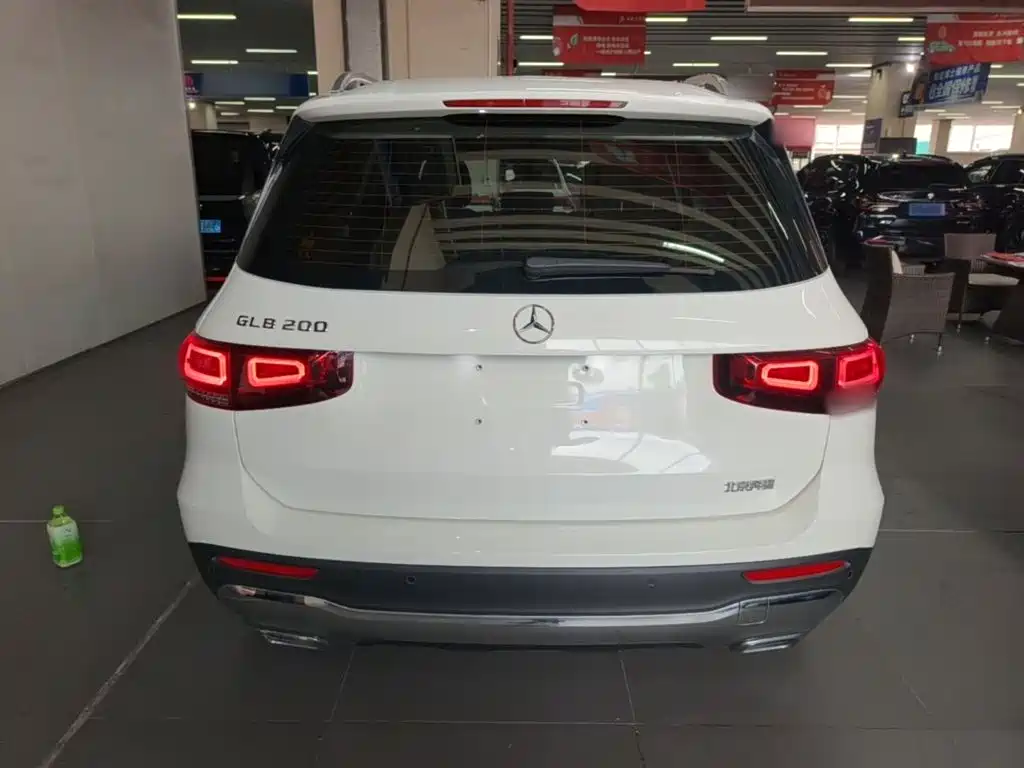 Mercedes-Benz GLB 2021