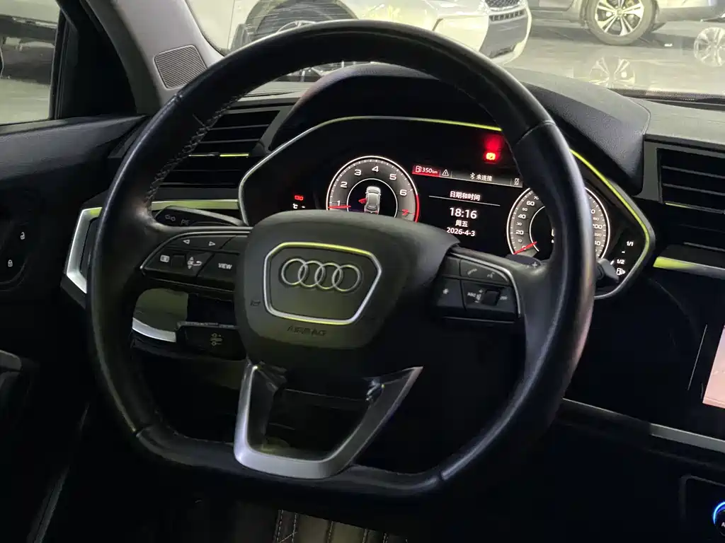 Audi Q3 2022 — фото 4