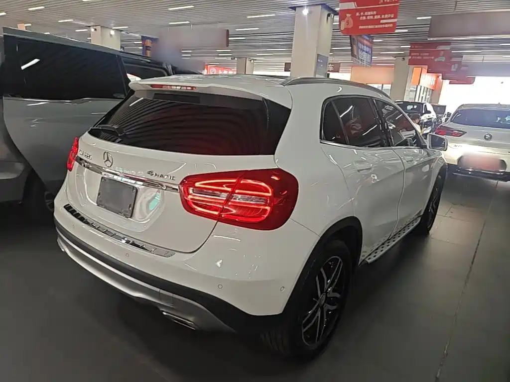 Mercedes-Benz GLA 2016 — фото 7