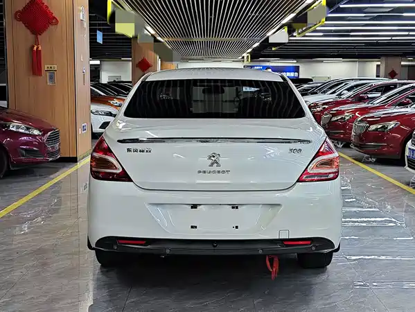 Peugeot 308 2014