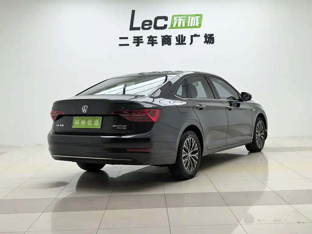 Volkswagen Sagitar 2020