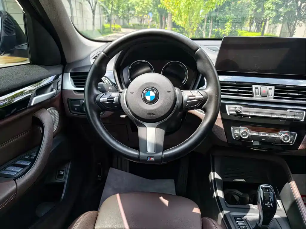 BMW X1 2022 — фото 12