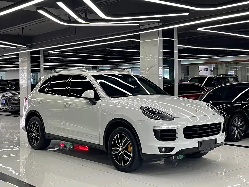 Porsche Cayenne 2016