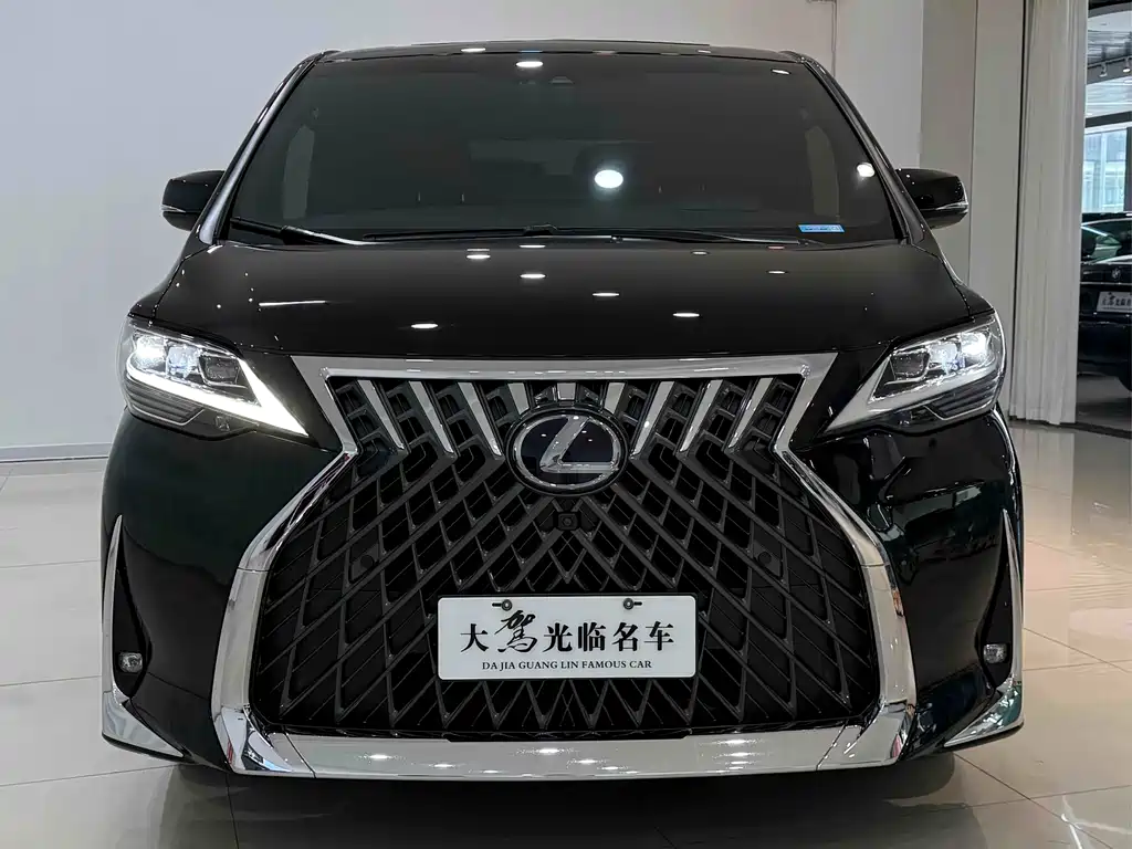 Lexus LM 2022 — фото 2
