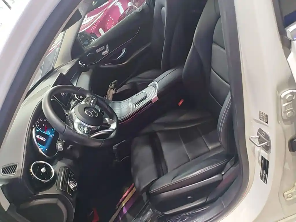 Mercedes-Benz C-Class 2020 — фото 15