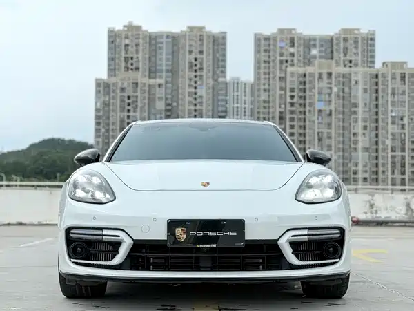 Porsche Panamera 2024