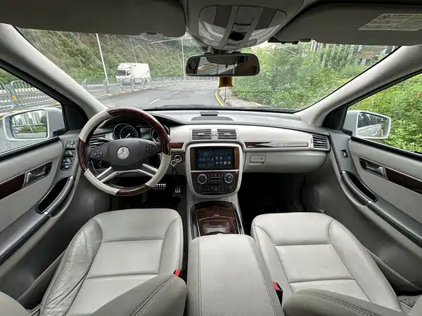 Mercedes-Benz R-Class 2012