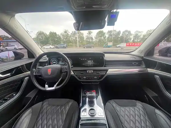 Hongqi HS5 2020