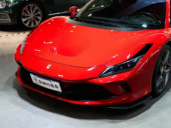 Ferrari F8 2022