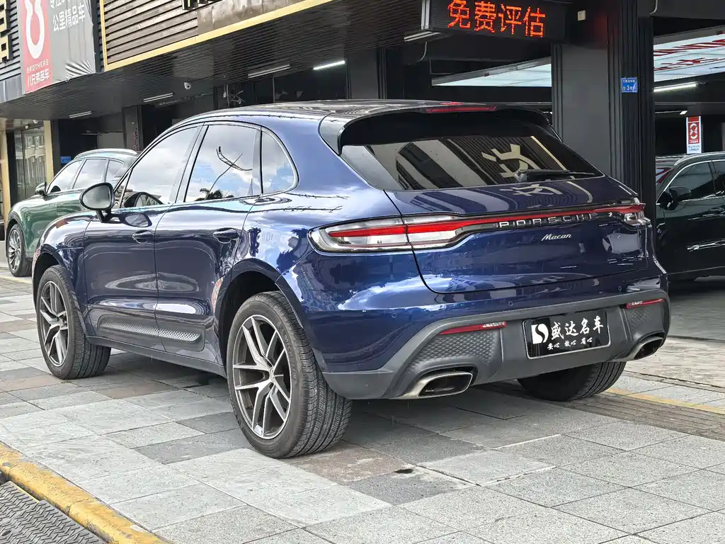 Porsche Macan 2024