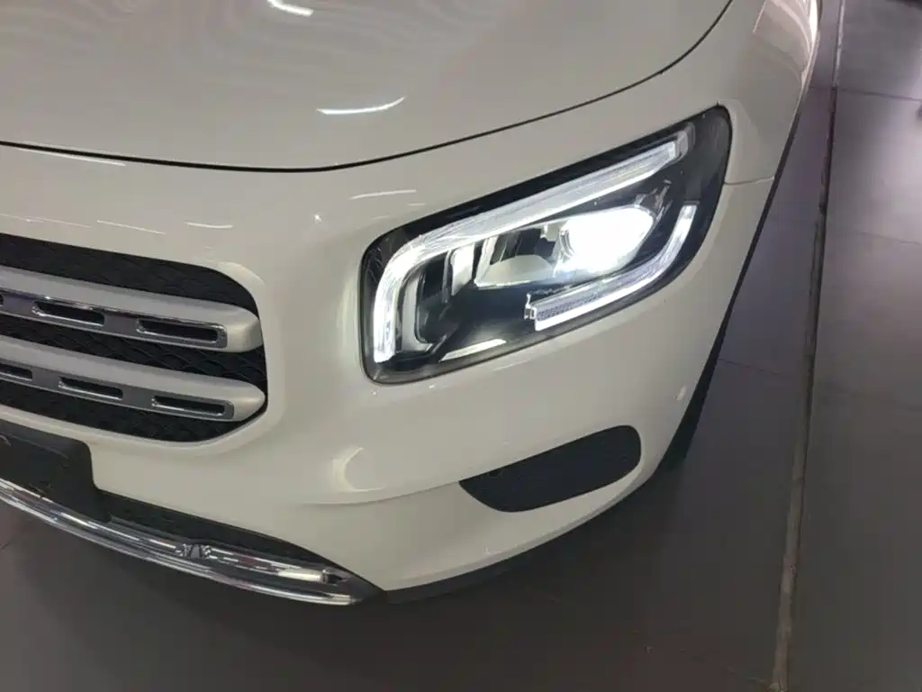 Mercedes-Benz GLB 2021 — фото 24