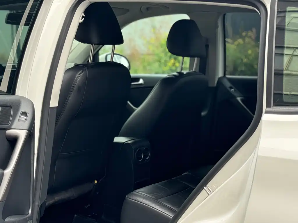 Volkswagen Tiguan 2012