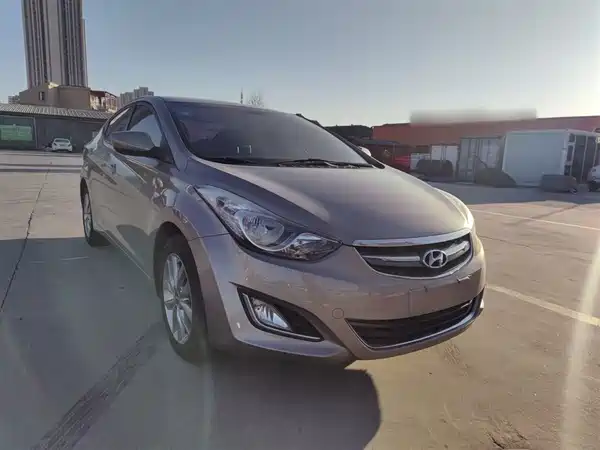 Hyundai Elantra Langdong 2015