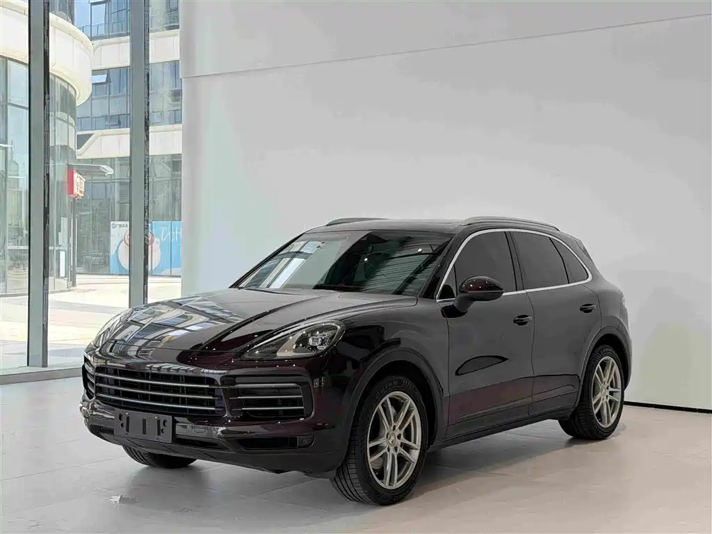 Porsche Cayenne 2020 — фото 1