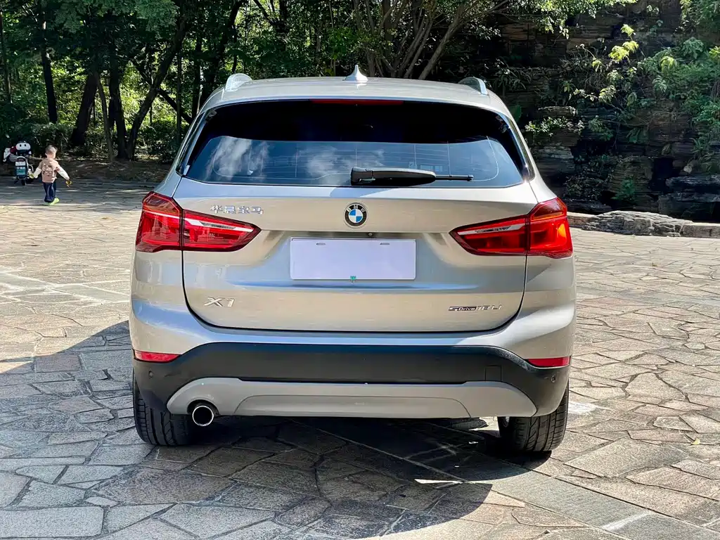 BMW X1 2019 — фото 15