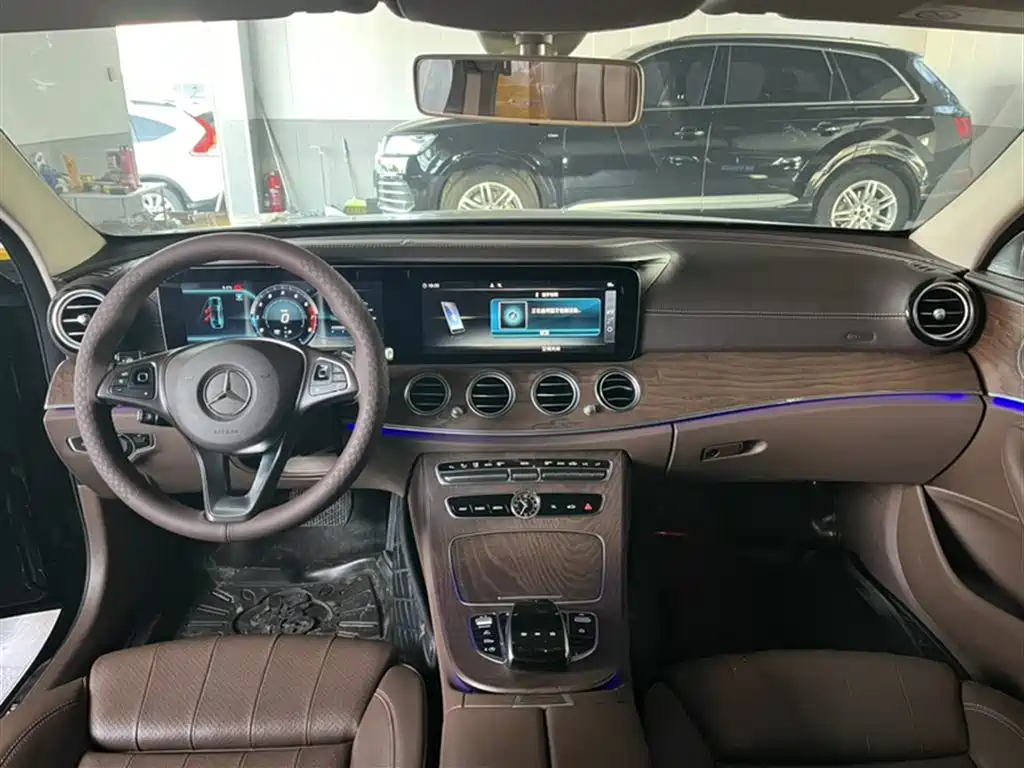 Mercedes-Benz E-Class 2018 — фото 13