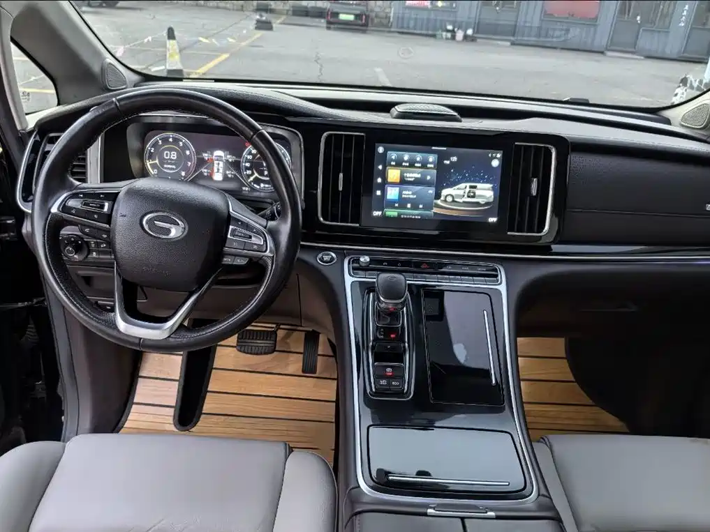 GAC Motor Trumpchi M8 2021 — фото 17