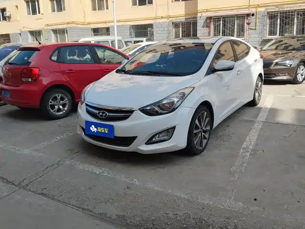 Hyundai Elantra Langdong 2015