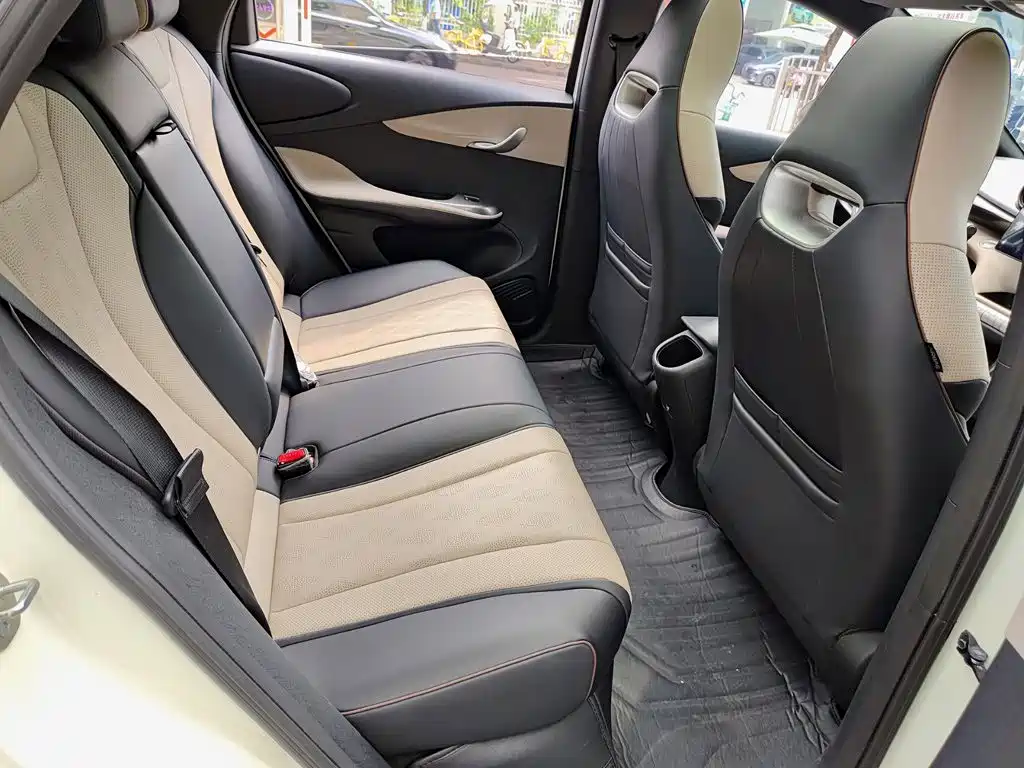 BYD Dolphin 2023 — фото 11