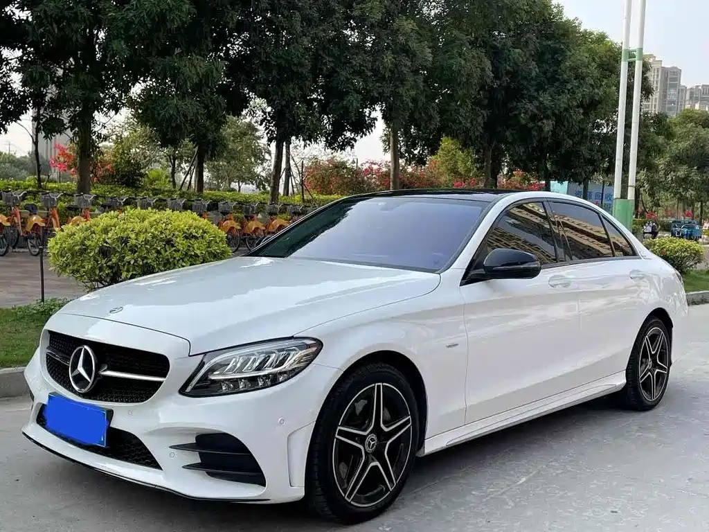 Mercedes-Benz C-Class 2022 — фото 3