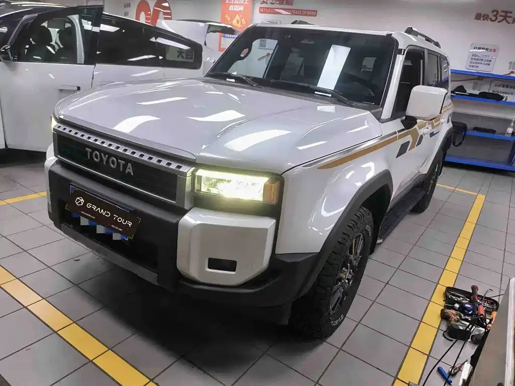 Toyota Prado 2025