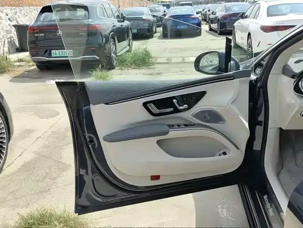 Mercedes-Benz EQS 2024