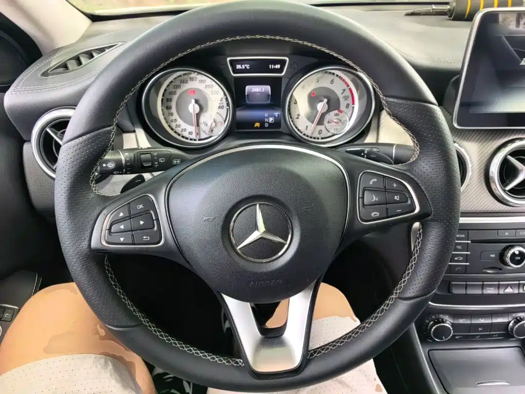 Mercedes-Benz GLA 2016 — фото 11