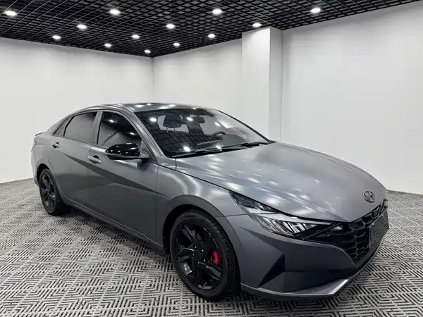 Hyundai Elantra 2022