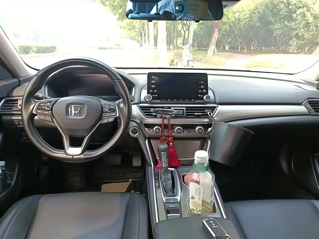 Honda Accord 2021 — фото 13