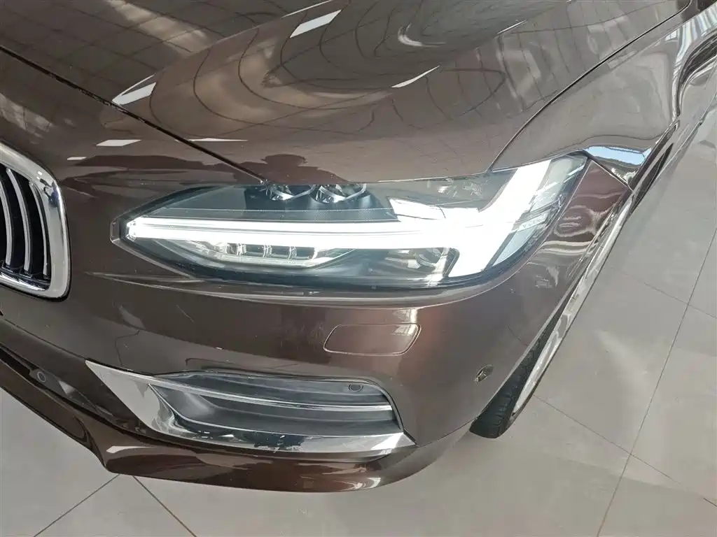 Volvo S90 2018 — фото 24