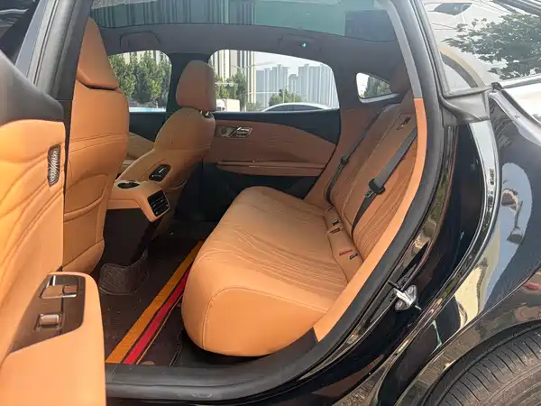Geely Galaxy Starshine 8 2025