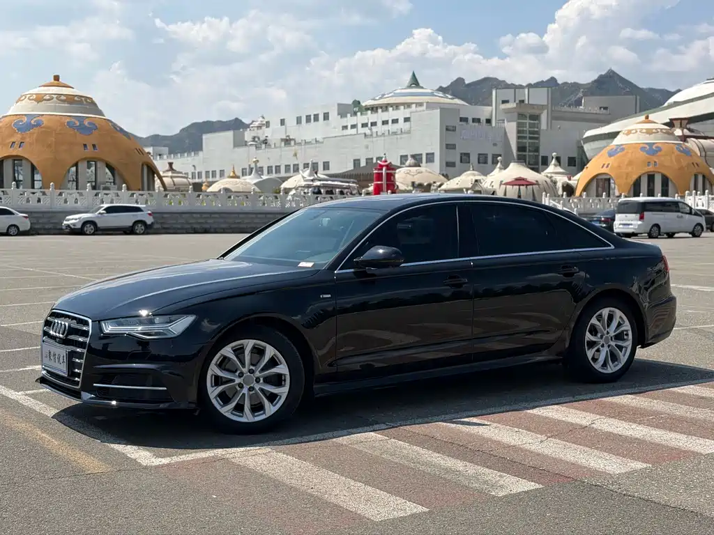 Audi A6L 2018 — фото 1