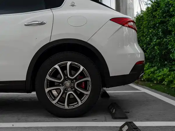 Maserati Levante 2016
