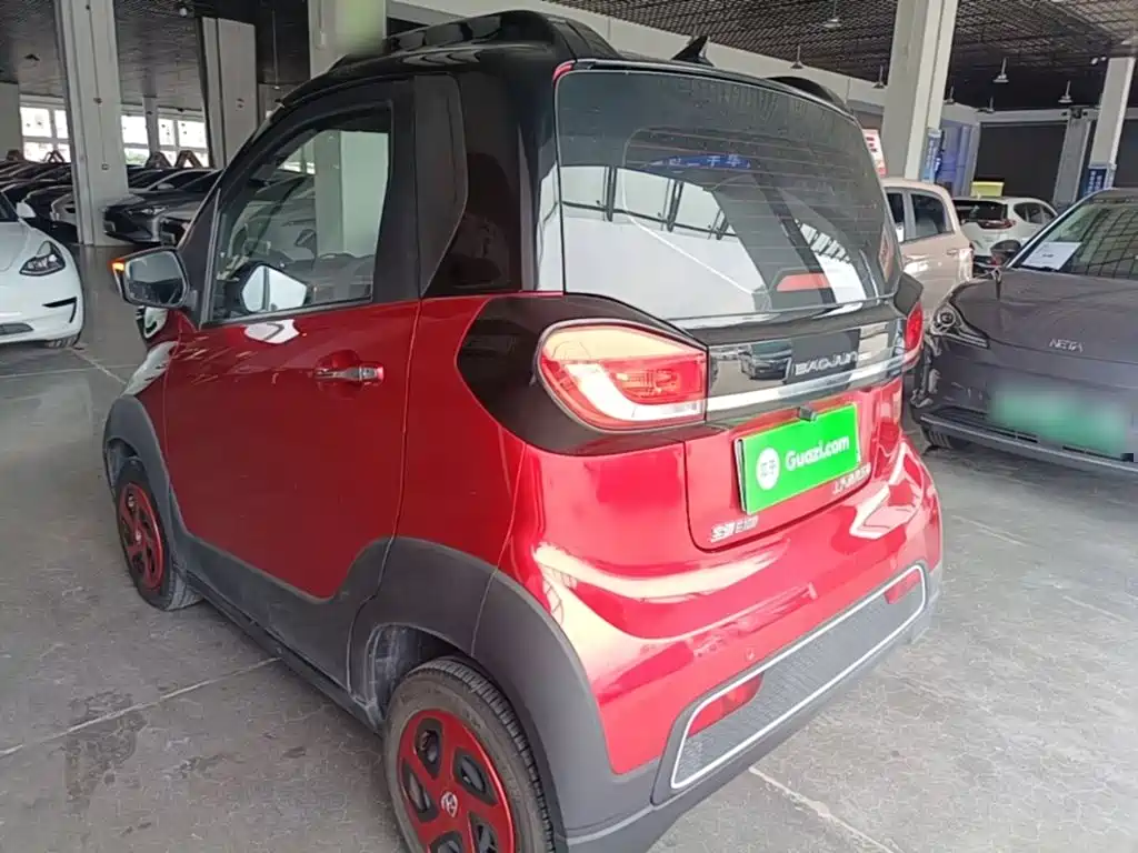 Baojun E100 2021