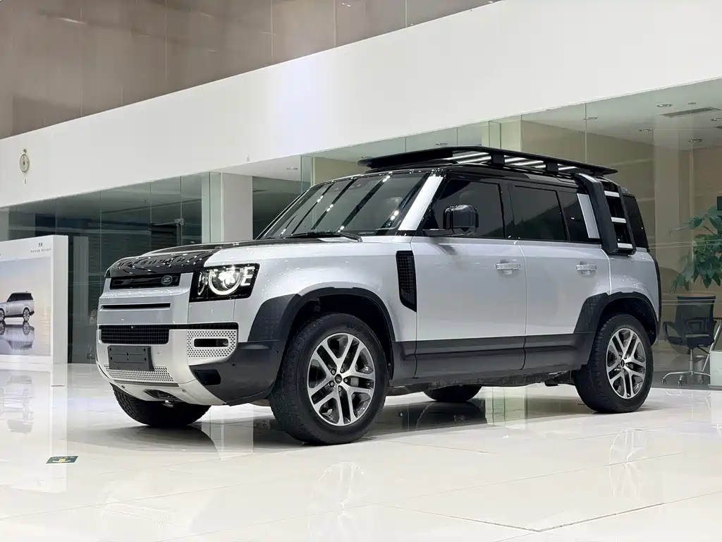 Land Rover Defender 2021 — фото 15