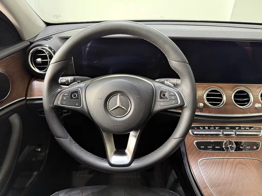 Mercedes-Benz E-Class 2018