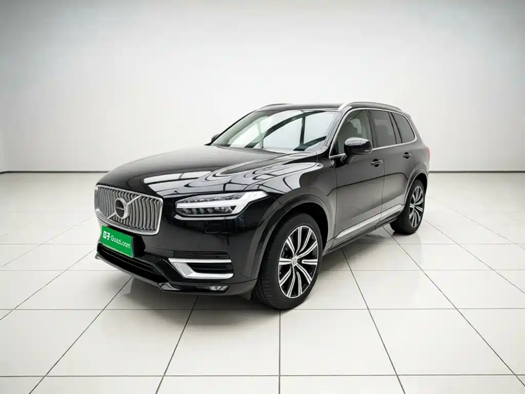 Volvo XC90 2019 — фото 1
