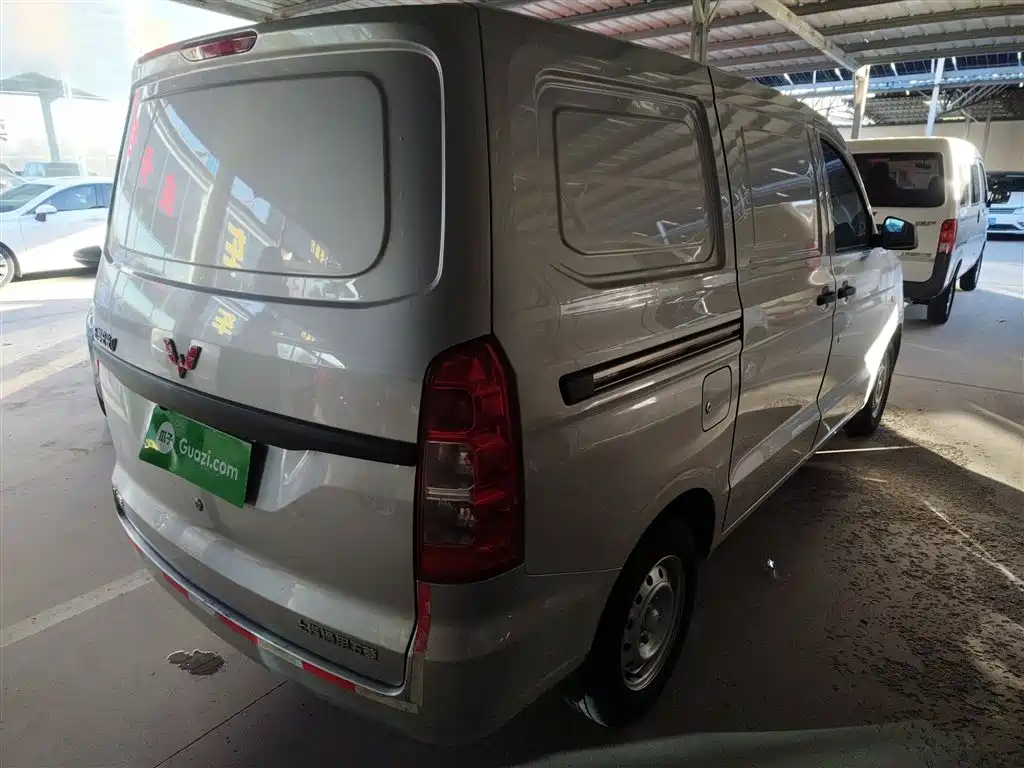 Wuling Hongguang V 2022 — фото 6