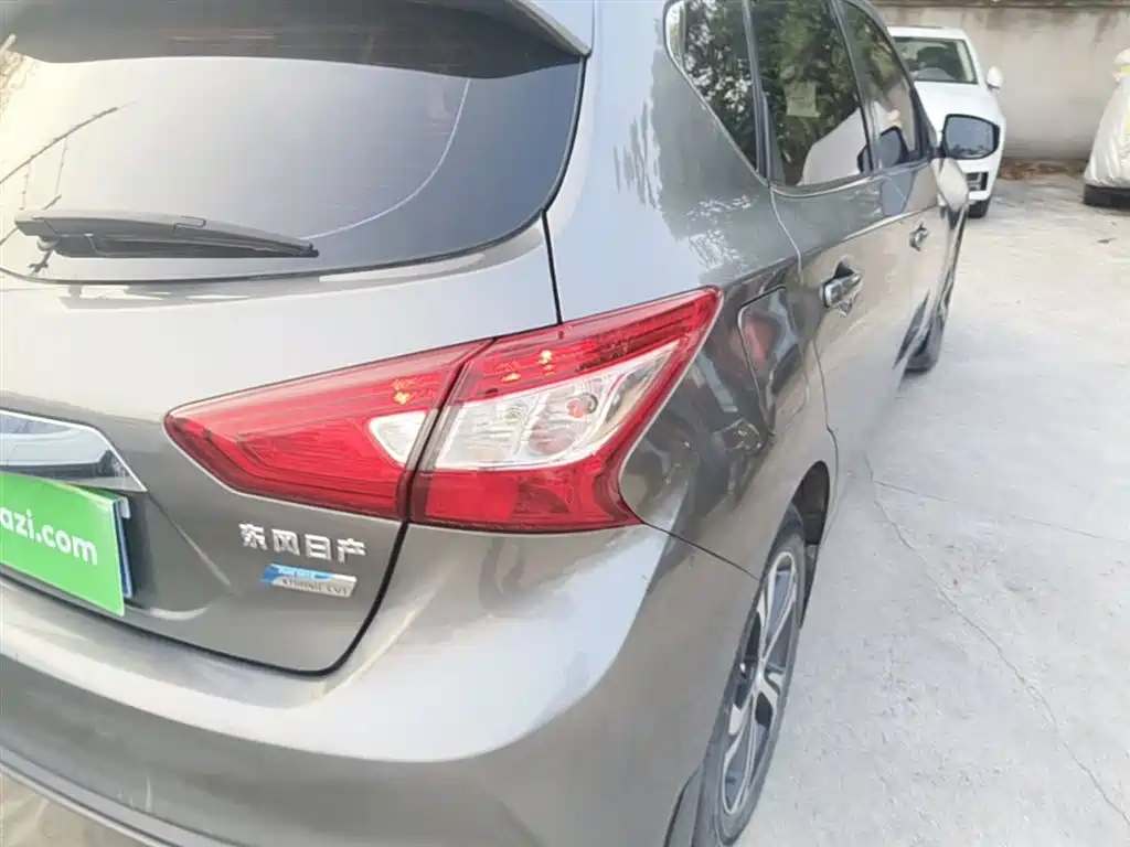 Nissan Tiida 2019 — фото 24