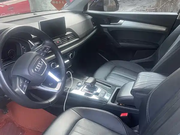 Audi Q5L 2021