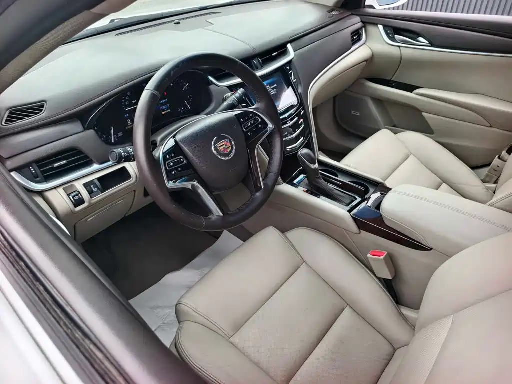 Cadillac XTS 2015 — фото 10