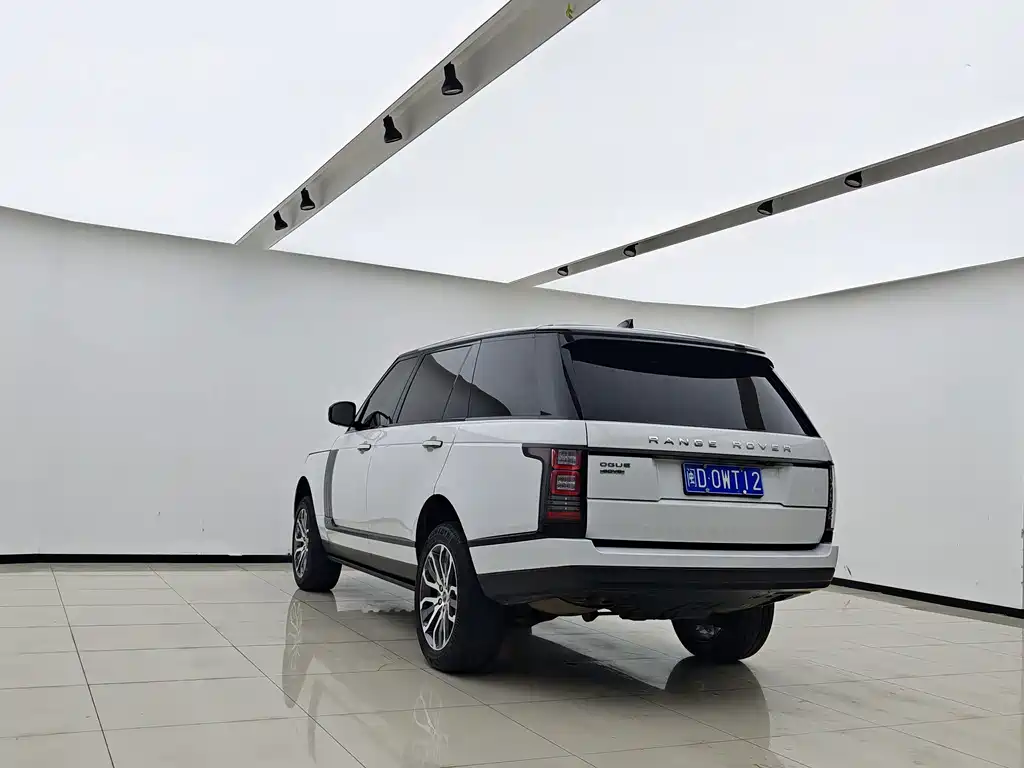 Land Rover Range Rover 2018 — фото 7