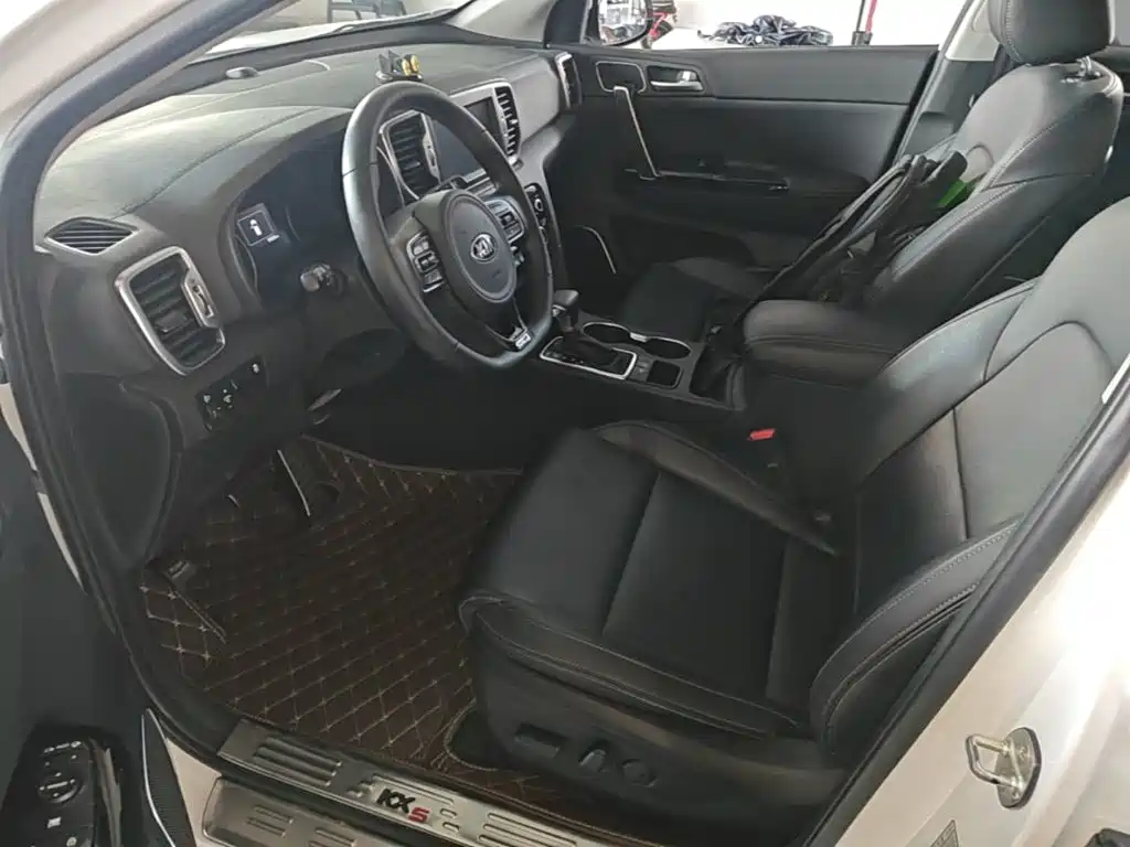 Kia KX5 2017 — фото 15