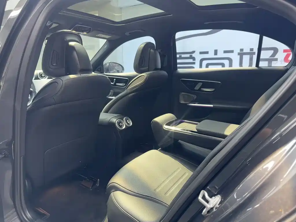 Mercedes-Benz C-Class 2022 — фото 12