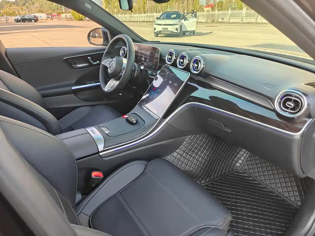 Mercedes-Benz C-Class 2022 — фото 18