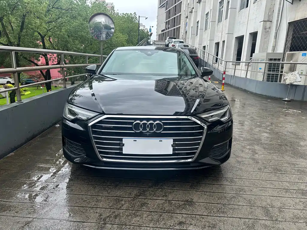 Audi A6L 2020