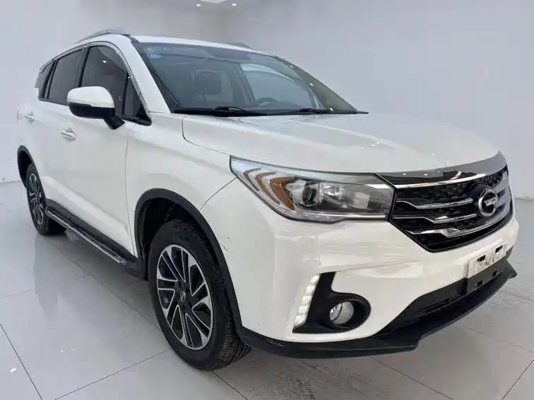 GAC Trumpchi GS4 2017 — фото 3