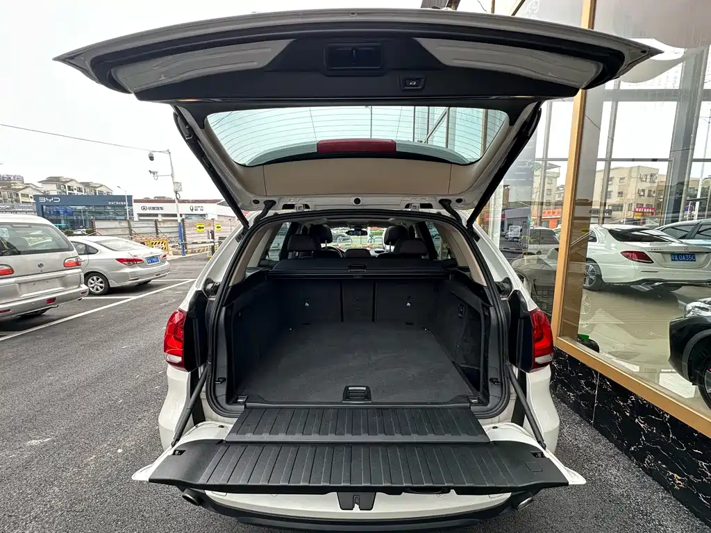 BMW X5 2016 — фото 15
