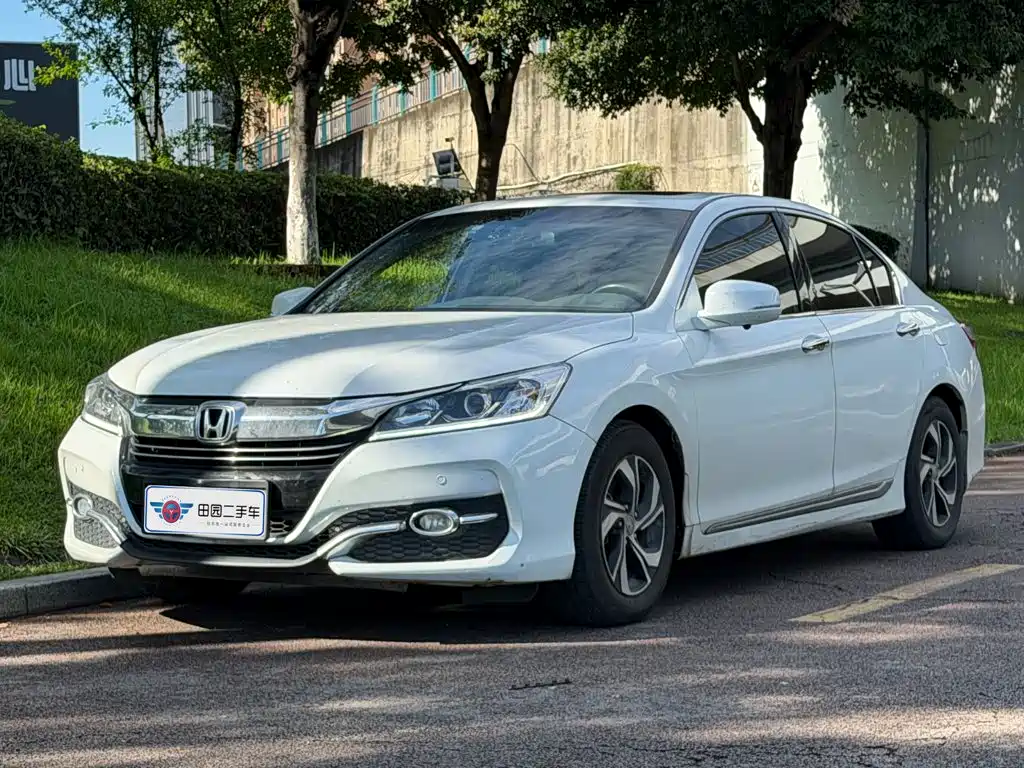 Honda Accord 2017 — фото 1