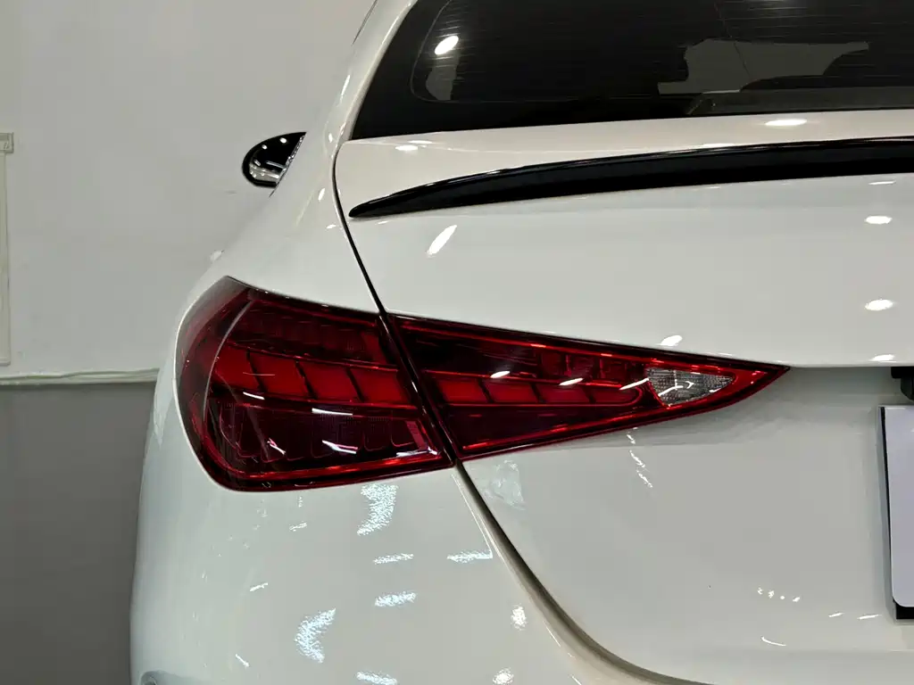 Mercedes-Benz C-Class 2023 — фото 28
